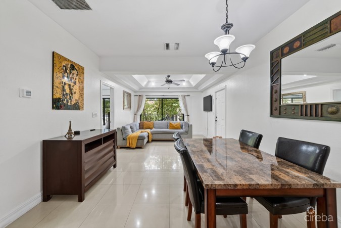 2 BEDROOM CONDO IN LANTERN POINT