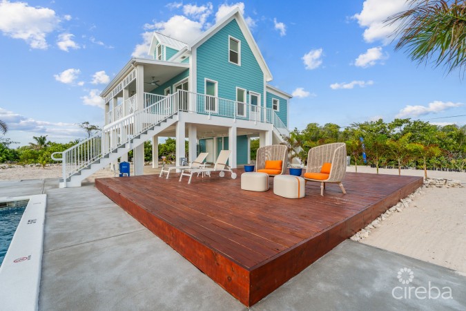 THE PALMS, LITTLE CAYMAN | BEACHFRONT COTTAGE 2