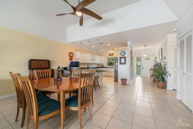 OCEAN POINTE VILLAS  3 BED, 2 BATH, 2ND FLOOR PENTHOUSE