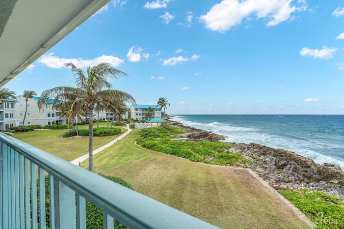 OCEAN POINTE VILLAS  3 BED, 2 BATH, 2ND FLOOR PENTHOUSE