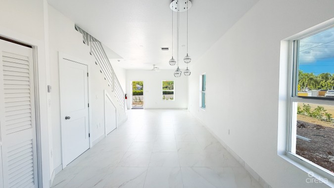 BRAND NEW SERENITY RETREAT 2 BEDROOM TOWNHOUSE