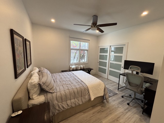 Kings Court 2 Bedroom w/dock