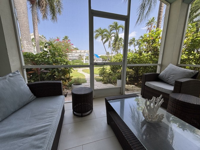 Kings Court 2 Bedroom w/dock
