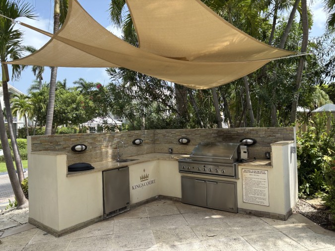 Kings Court 2 Bedroom w/dock