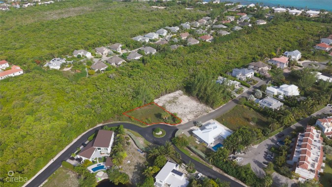 THE LAKES, SOUTH SOUND - RARE 0.2870-ACRE CORNER LOT