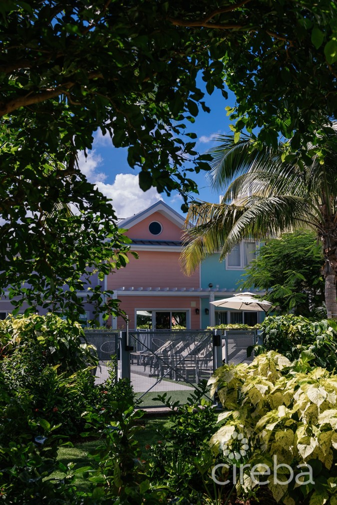 3 BEDROOMS + ROOF TERRACE AT THE MEADOWS AT BATABANO - RESIDENCE 504