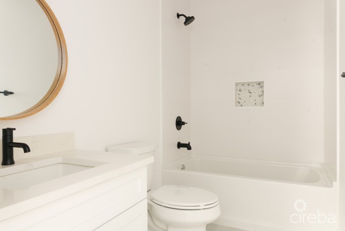 WOODRIDGE - REDBAY! FULLY FURNISHED AND VENDOR PAYS STAMP DUTY