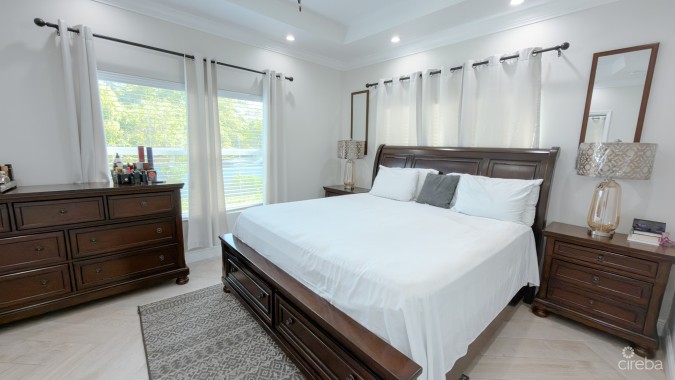 LOWER VALLEY 3 BED, 2 BATH FAMILY HOME