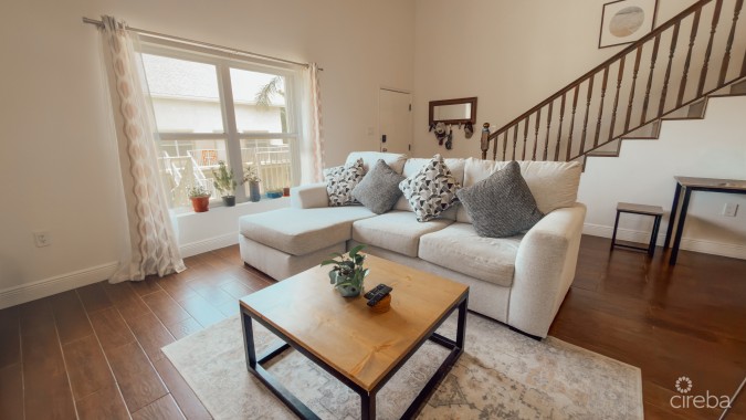 EMERALD ISLE 2 BEDROOM TOWNHOUSE