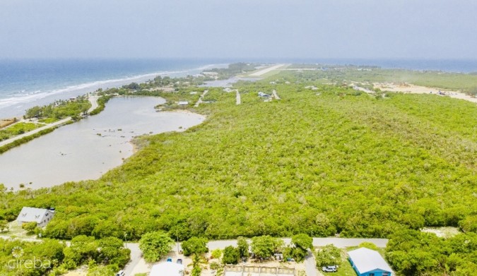 ALEXANDER GROVE SUBDIVISION - CAYMAN BRAC - LOT1