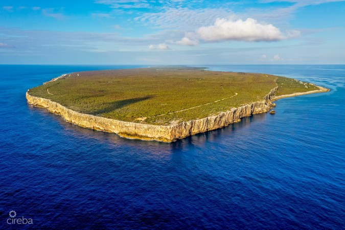 SELWORTHY GROVE 0.28, CAYMAN BRAC BLUFF