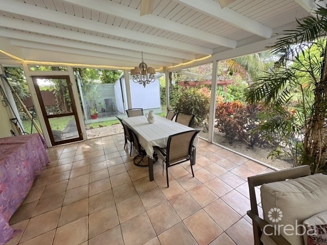 RARE DOUBLE-LOT OASIS BUNGALOW  WITH POOL IN SNUG HARBOUR