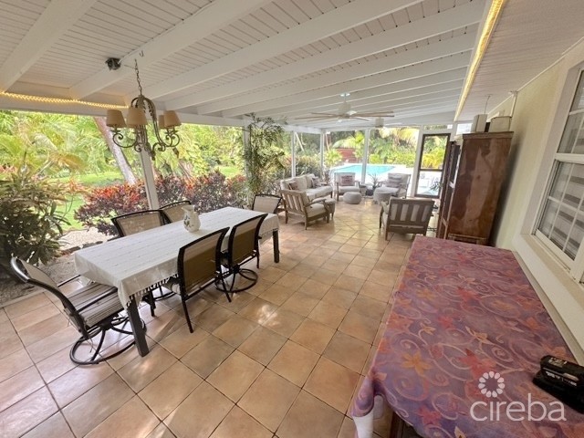 RARE DOUBLE-LOT OASIS BUNGALOW  WITH POOL IN SNUG HARBOUR