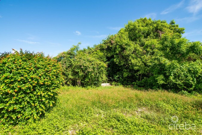 PRIME WEST BAY DEVELOPMENT OPPORTUNITY | 0.84 ACRES