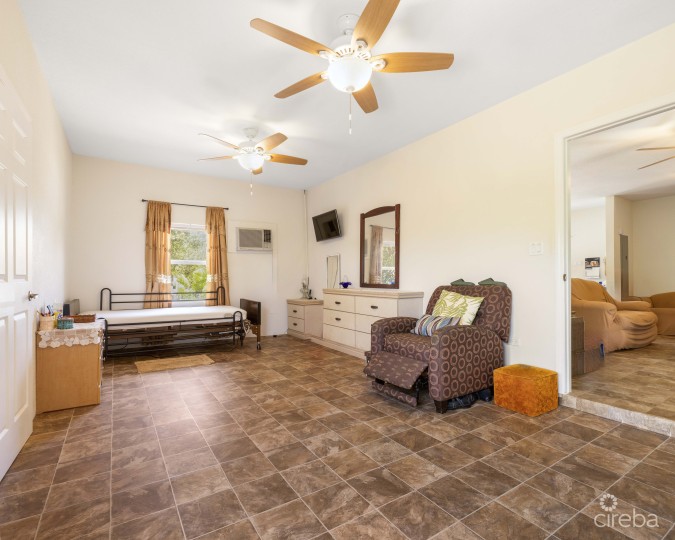 EAST END STAND ALONE HOME JOHN MCLEAN DR