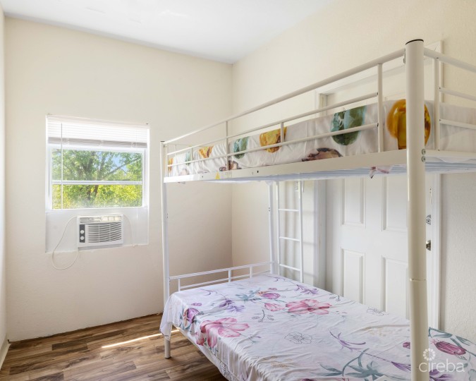 EAST END STAND ALONE HOME JOHN MCLEAN DR