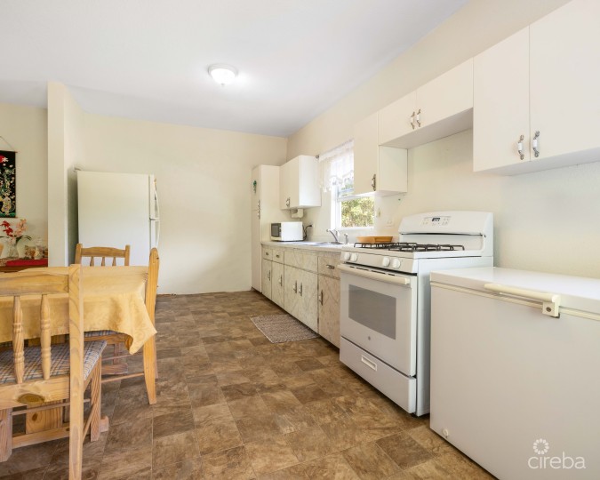 EAST END STAND ALONE HOME JOHN MCLEAN DR