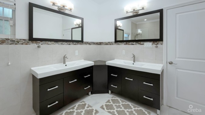 SHORECREST CIRCLE 4 BEDROOM FAMILY HOME
