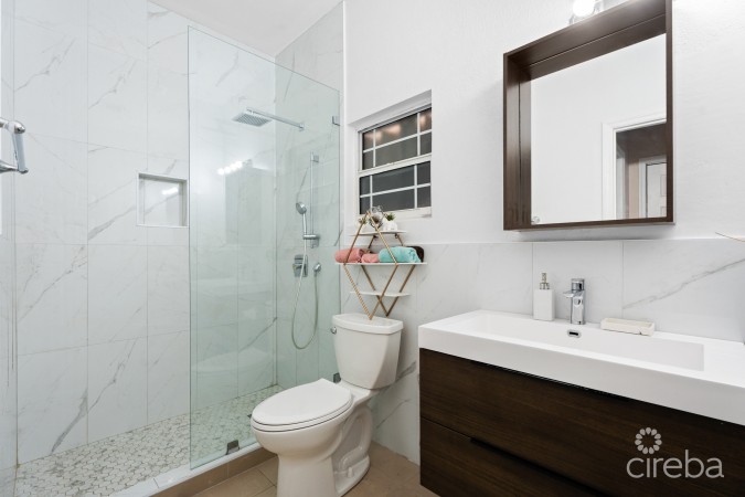 PINEAPPLE WAY 19A, BODDEN TOWN HOME