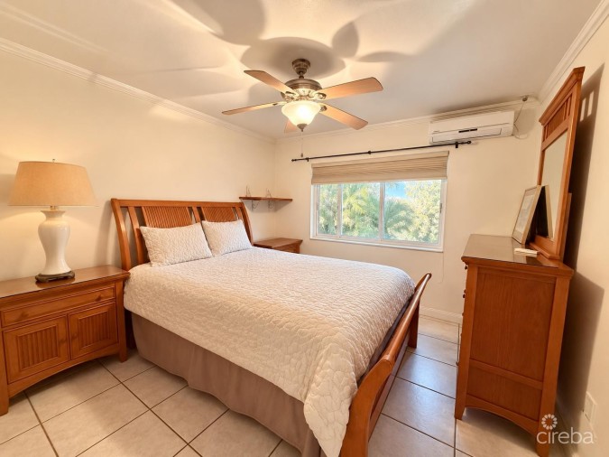 4 BEDROOM DOUBLE LOT HOME  IN PROSPECT