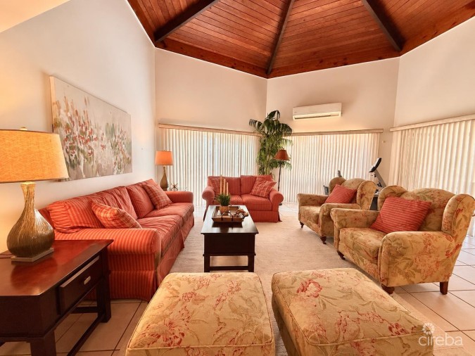 4 BEDROOM DOUBLE LOT HOME  IN PROSPECT