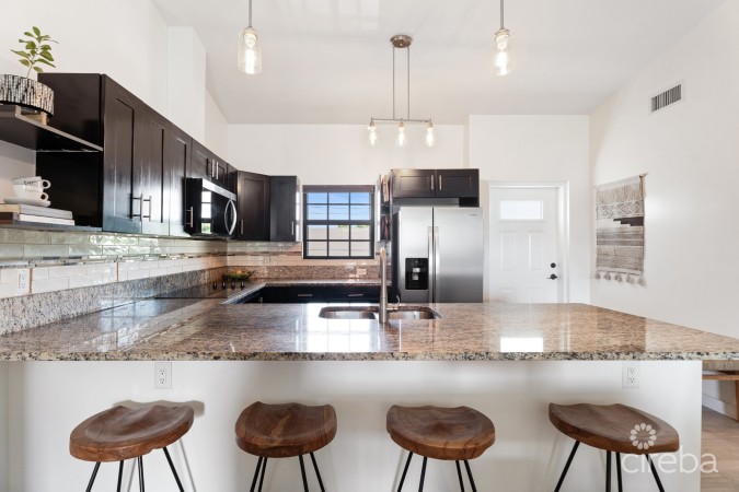 PORTOFINO GARDENS | TURNKEY 2-BED