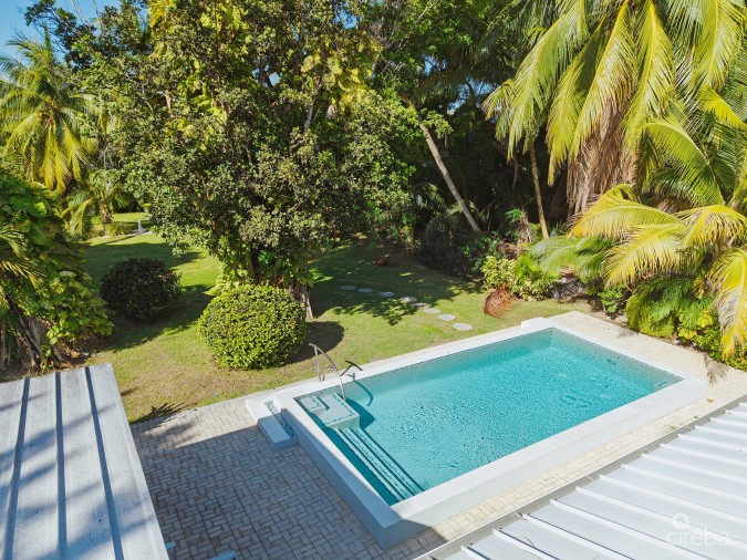 RARE DOUBLE-LOT OASIS BUNGALOW  WITH POOL IN SNUG HARBOUR