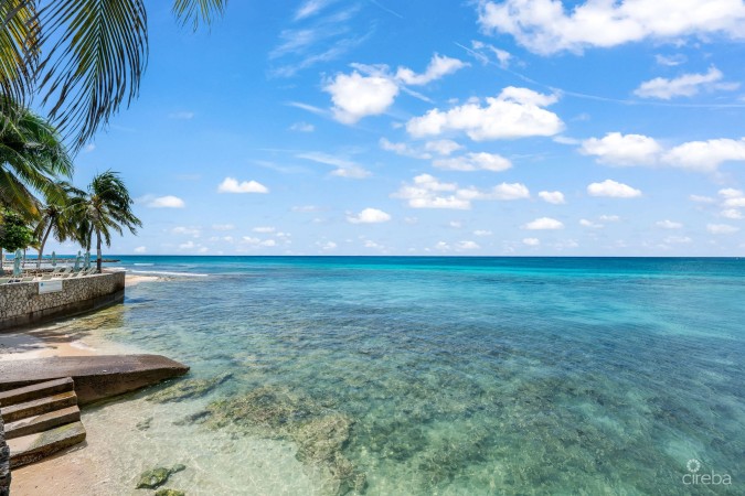 PLANTATION VILLAGE #27 - FULLY RENOVATED BEACHFRONT