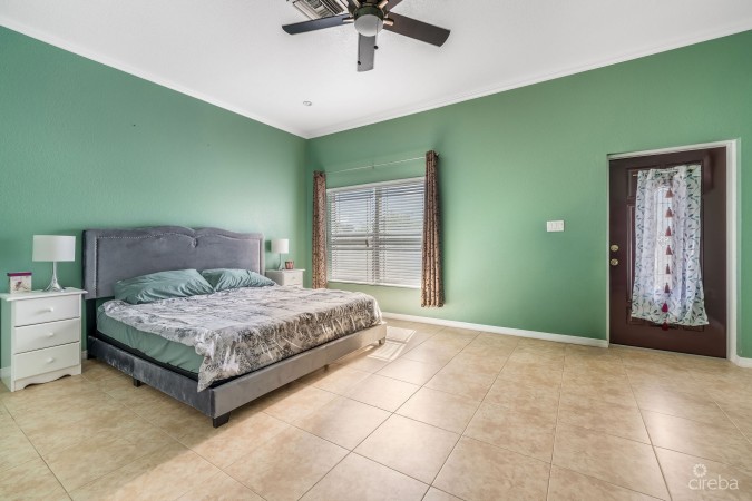 FAIRVIEW MANOR:  2X 2-BED UNITS, GEORGE TOWN