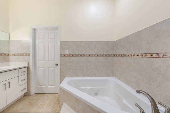 FAIRVIEW MANOR:  2X 2-BED UNITS, GEORGE TOWN
