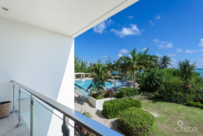 AURA 2 BED PLUS DEN, 2.5 BATH TOWNHOUSE