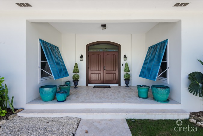 SEVEN MILE BEACH CORRIDOR FAMILY HOME