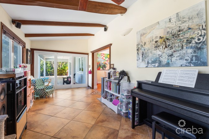 CANAL-FRONT FAMILY HOME WITH DOCK | PROSPECT, GRAND CAYMAN