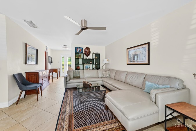 RARE DOUBLE-LOT OASIS BUNGALOW  WITH POOL IN SNUG HARBOUR