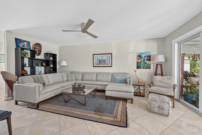 RARE DOUBLE-LOT OASIS BUNGALOW  WITH POOL IN SNUG HARBOUR