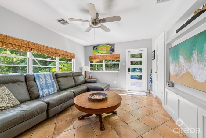 RARE DOUBLE-LOT OASIS BUNGALOW  WITH POOL IN SNUG HARBOUR