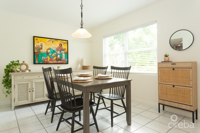 TURNKEY 2BED PLUS DEN END UNIT TROPICAL HAVEN