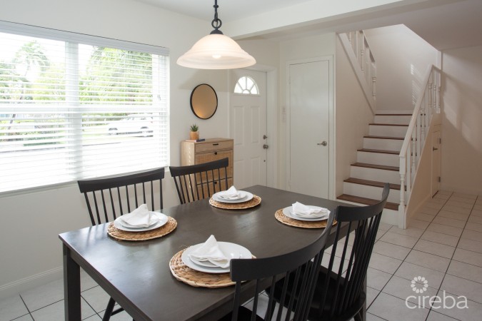 TURNKEY 2BED PLUS DEN END UNIT TROPICAL HAVEN