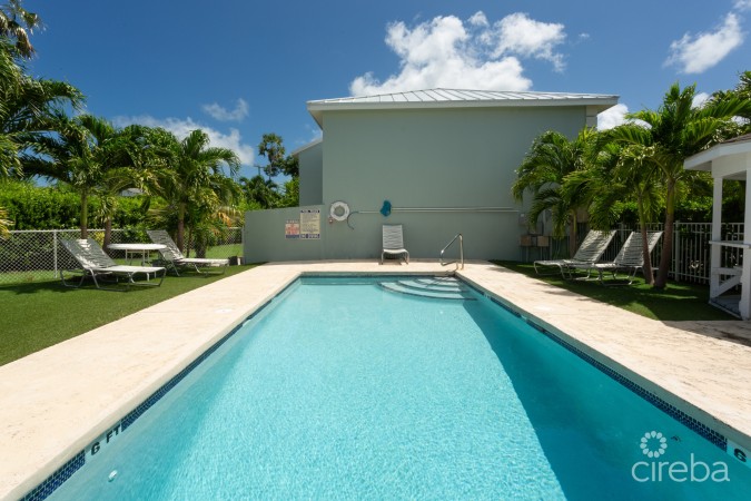 TURNKEY 2BED PLUS DEN END UNIT TROPICAL HAVEN