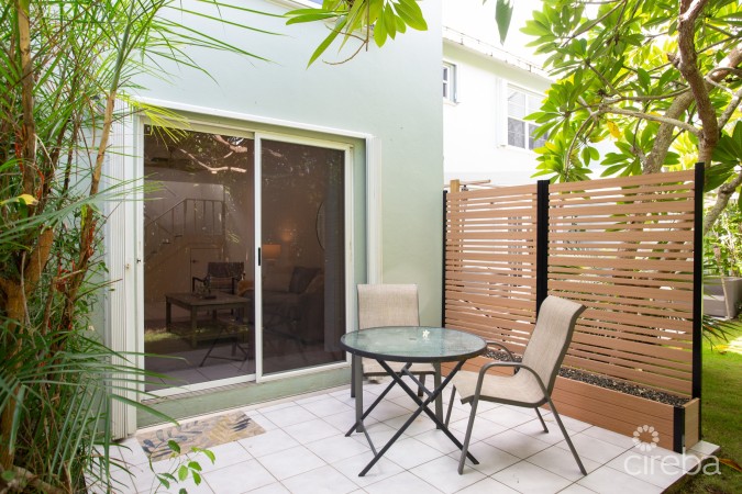 TURNKEY 2BED PLUS DEN END UNIT TROPICAL HAVEN