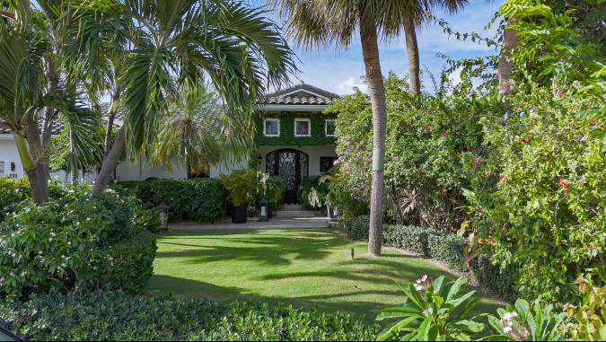 GOVERNORS HARBOUR OCEANFRONT HOME