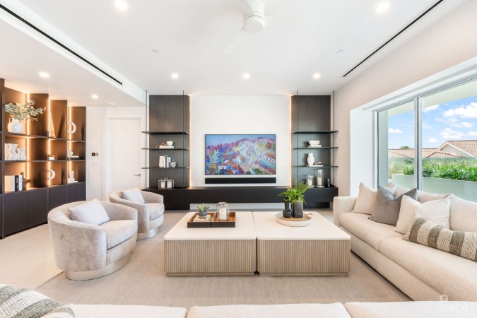 AQUA RESIDENCE 2 - LUXURY SEVEN MILE BEACH CONDO